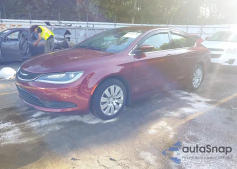 2016 Chrysler 200 Lx из США, поврежденный, VIN 1C3CCCFB5GN180317